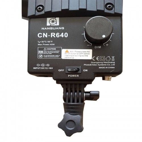 Кольцевой светодиодный осветитель