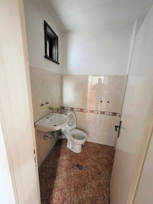 Дава се под наем Магазин в Казанлък - 390 кв.м за 800 € - Снимка #9