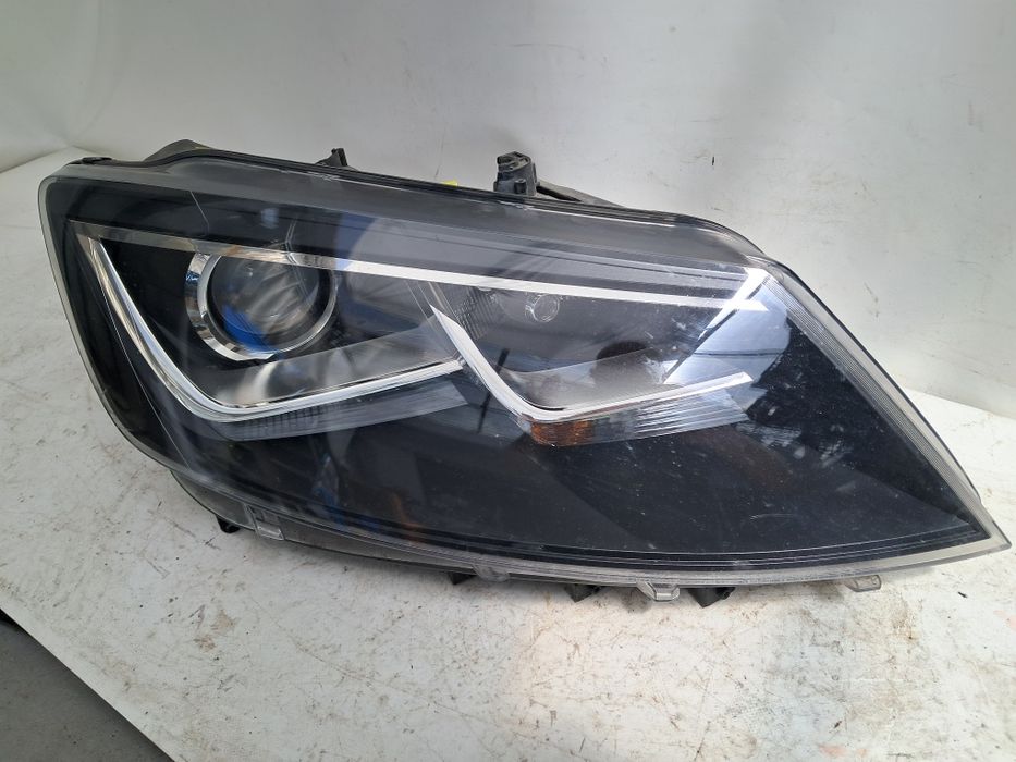 Фар Seat Alhambra 2014/2019г