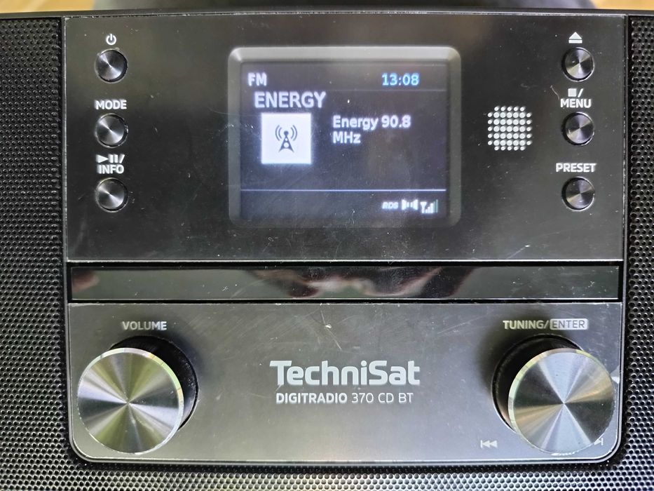 Радио TechniSat, DIGITRADIO 370 CD BT