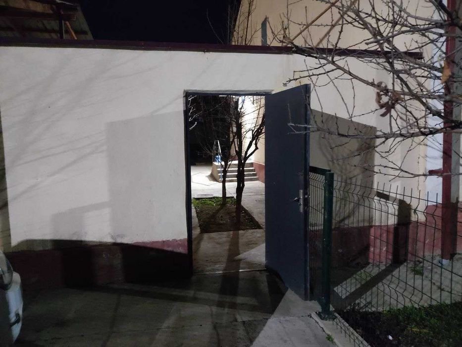 Ховли катедж сотилади 6 соток 5хонали