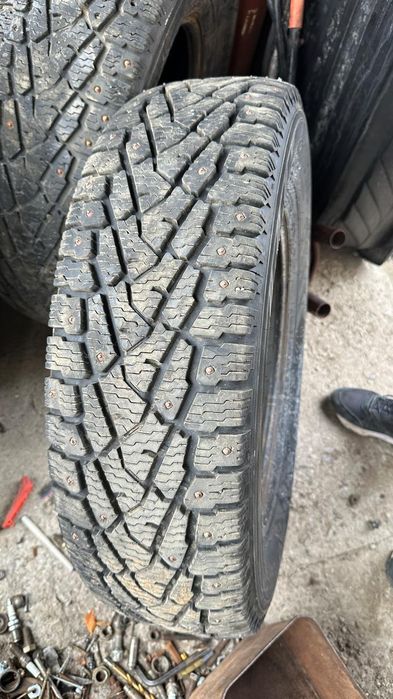 Продам зимние покрышки р16