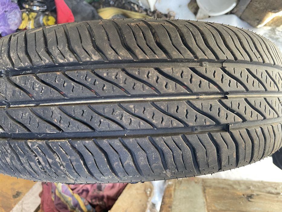 Продам резину с диском