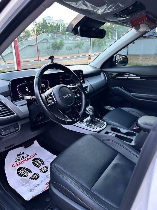 Продаю Kia Seltos 2023