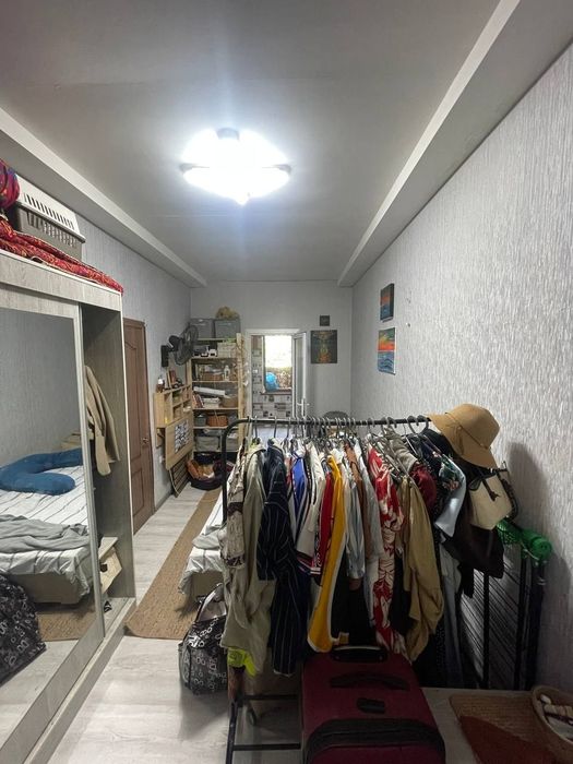 Продаётся очень срочно однокомнатная квартира студия на массиве Феруза