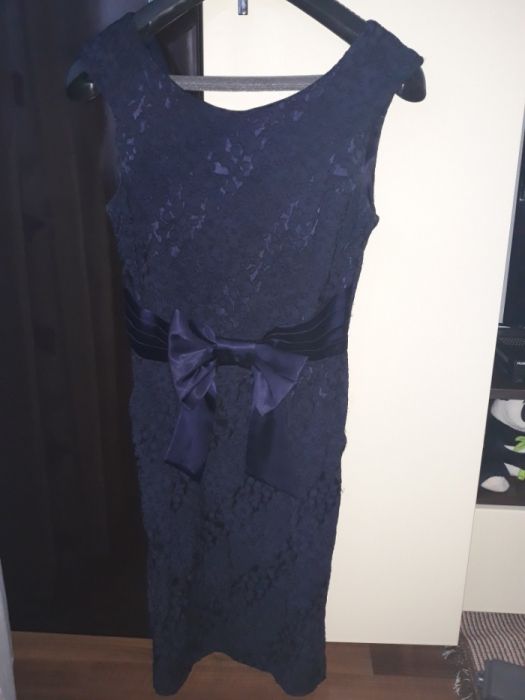 Rochie scurta ..