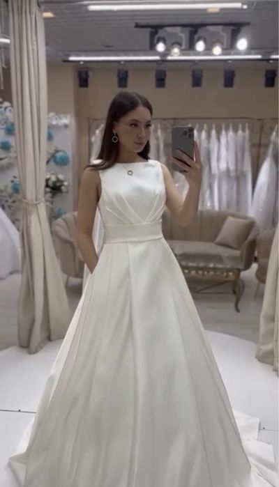 Свадебное платье