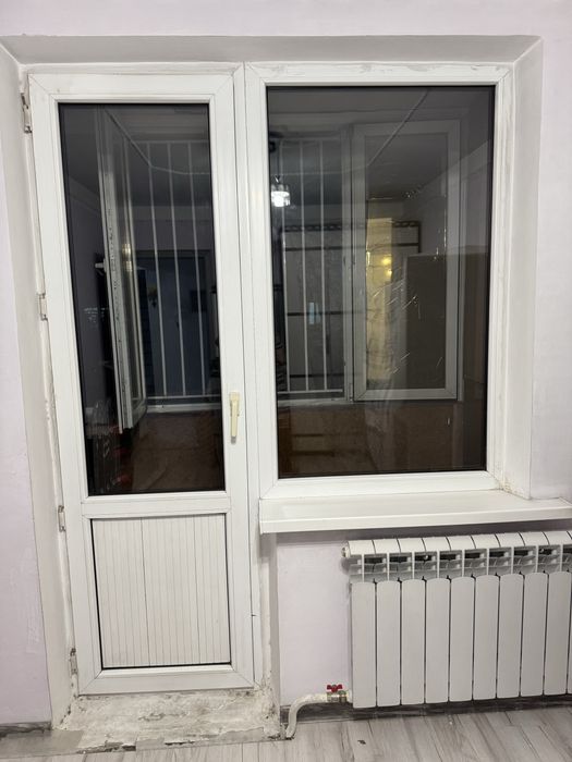 Продаю полный дверной комплект балкона