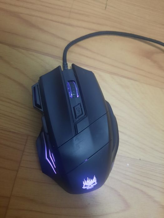 Продам игровую мышку DEXP