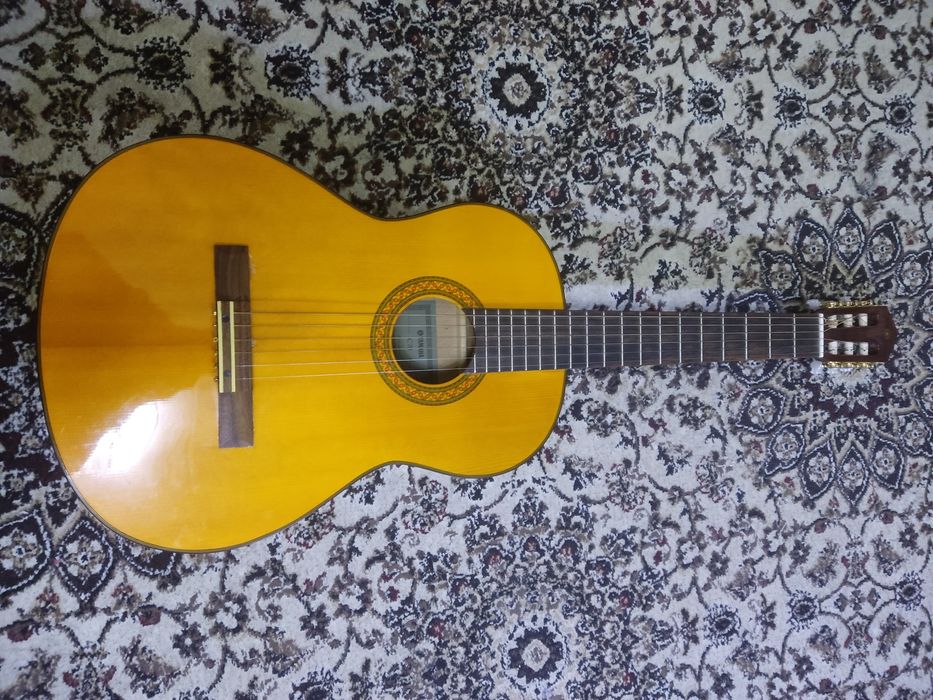 Yamaha C70 сотилади