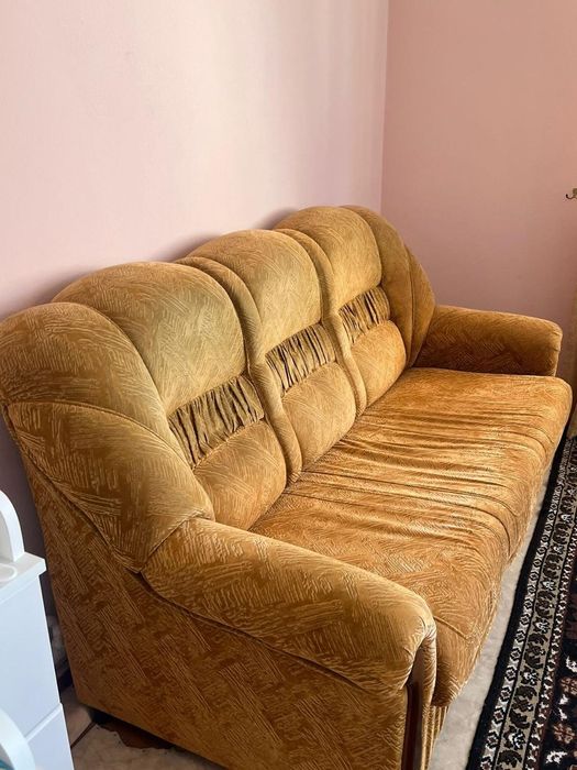 Продам комплект диванов