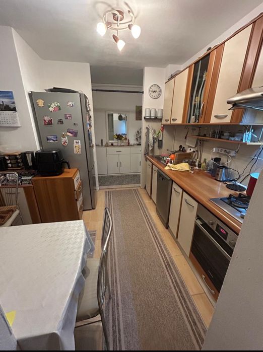 Vand apartament 2 camere, cartier Strand, et. 1