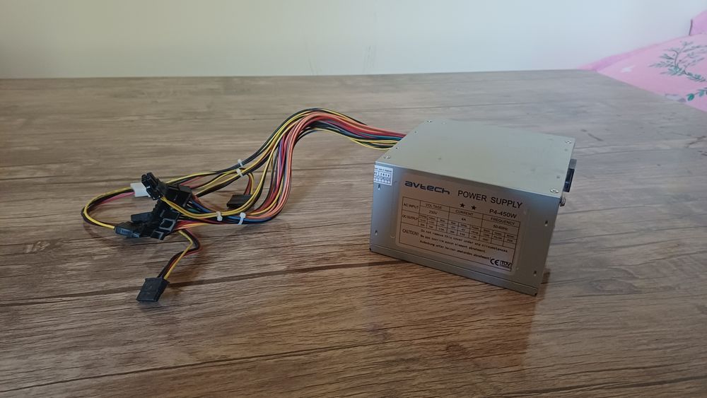 Блок питания AVTECH P4-450W (450W), рабочий