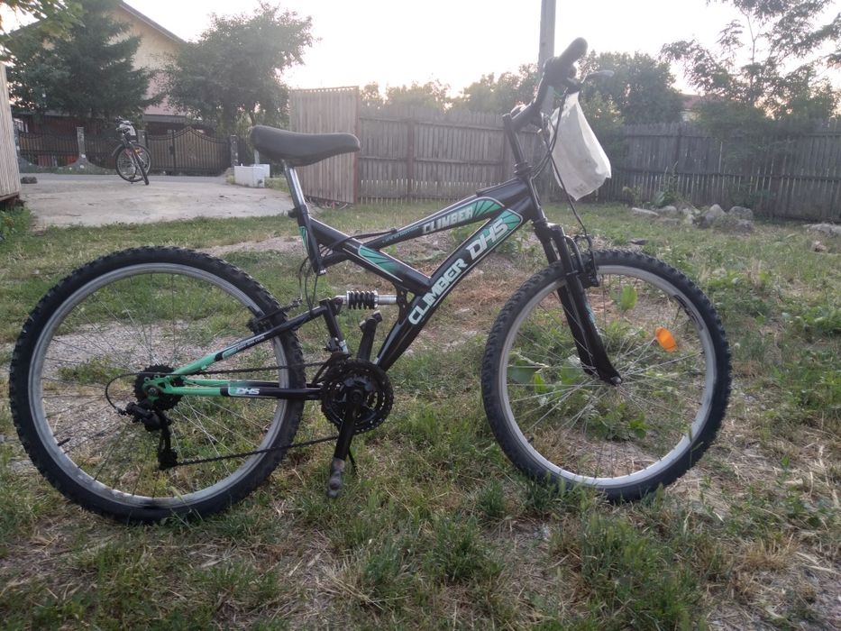 Mountain bike DHS,în stare bună