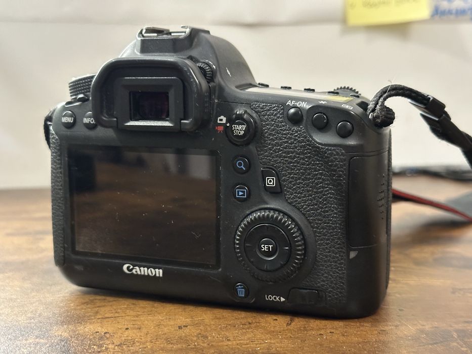 Canon EOS 6D + Canon EF 24-70mm f/2.8L USM.