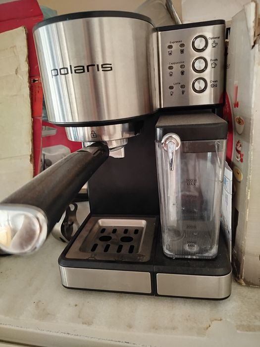 Coffe moshina polaris kofe aparat