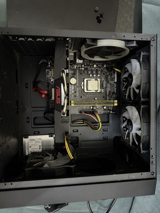 Срочно продают игровой компьютер