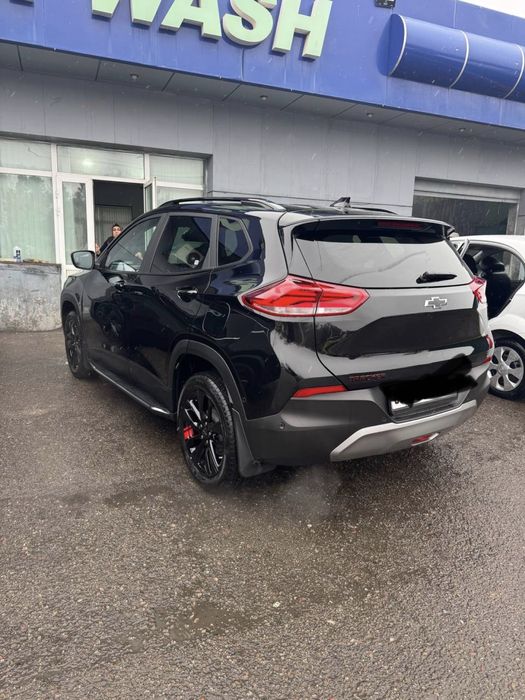 Tracker 2025 redline