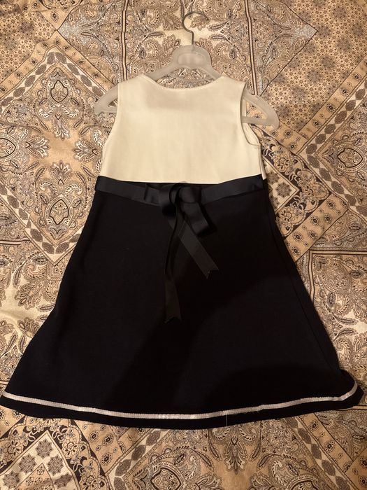 Продам платье для девочки