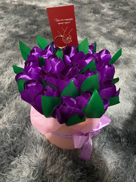 Букет из атласных лент