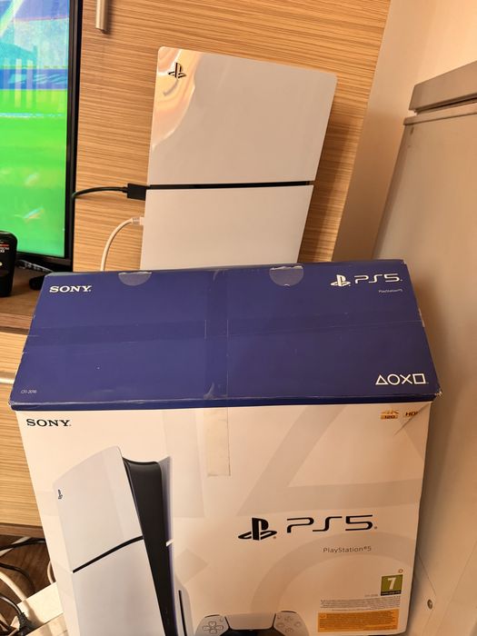Playstation 5 дискова версия, EA Fc 26 + джойстик