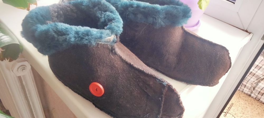 Продам меховые тапочки