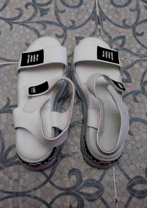 Сандали летнее белые