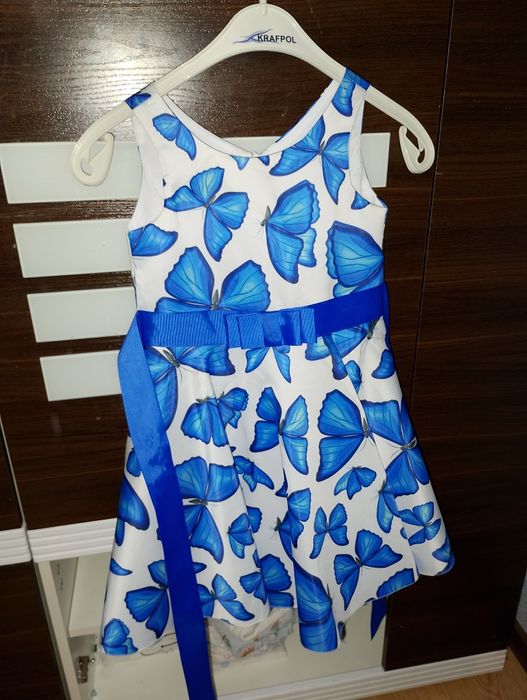 Платья нарядные для девочки 2-4г