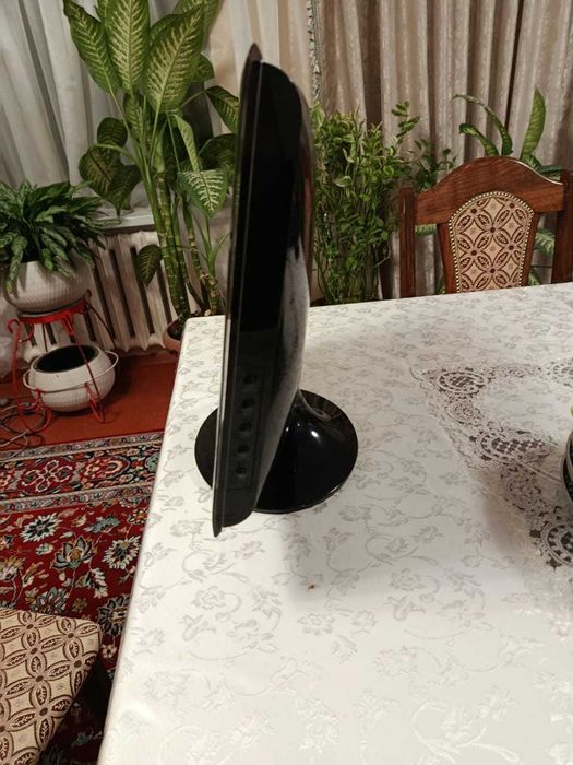 Монитор Samsung T190