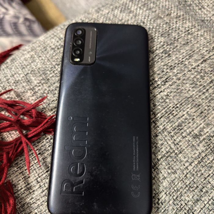 На обмене два телефона