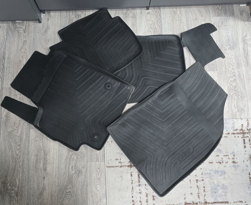 Продам на Оникс диски и т.д.