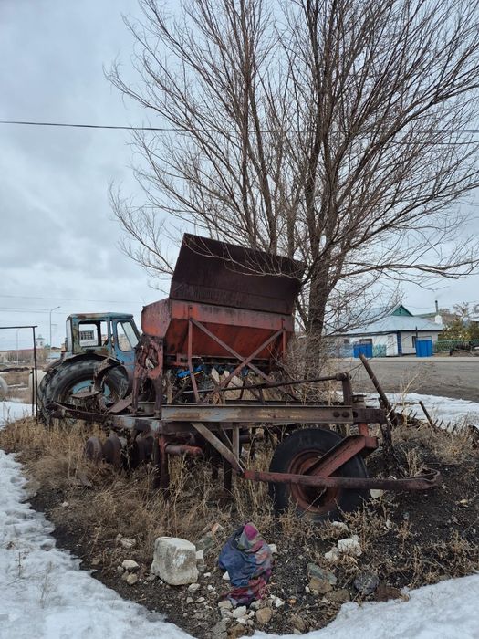 Колесный трактор МТЗ 50