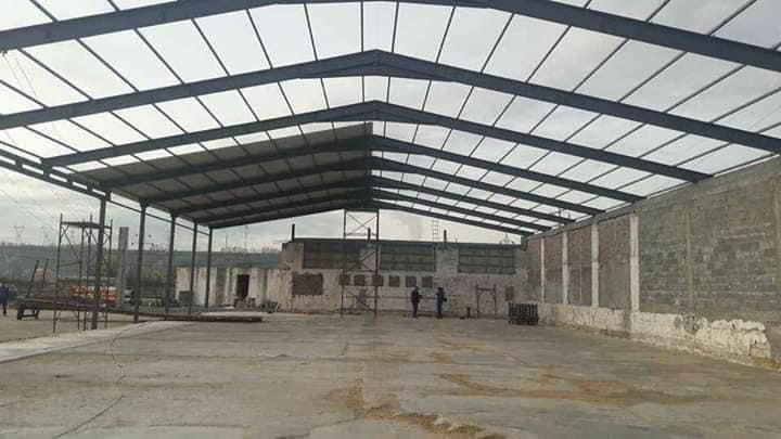 Vand hala metalica 18m x 30m complecta la cheie
