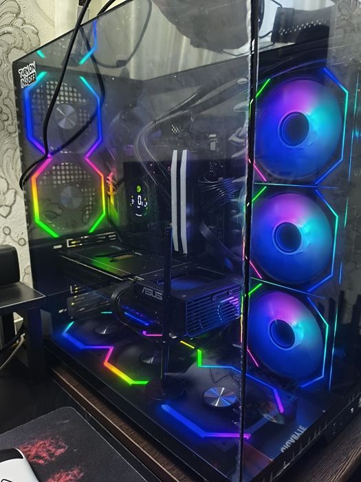 Pc r7 9850x3d+5070ti+monitor Alienware 360 hz + keyboard and mouse