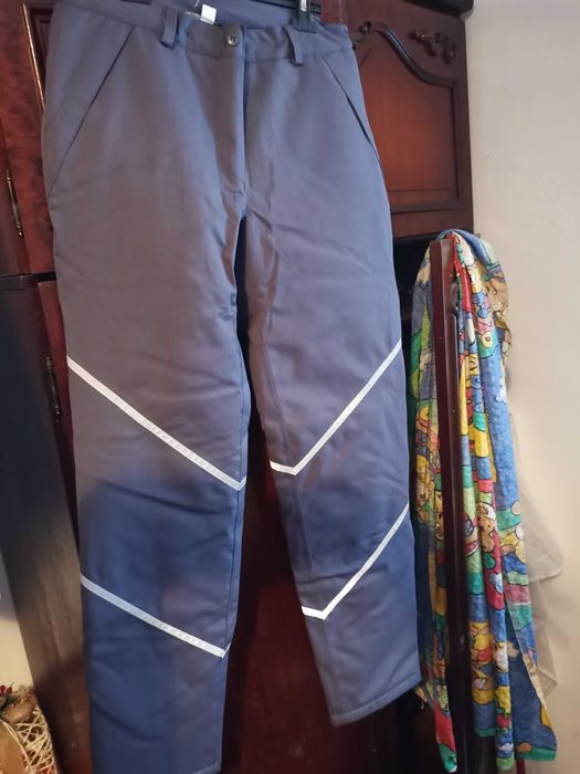 Vând pantaloni de lucru Hemco