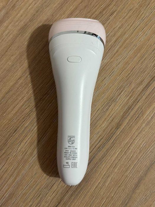 продавам нов епилатор Philips