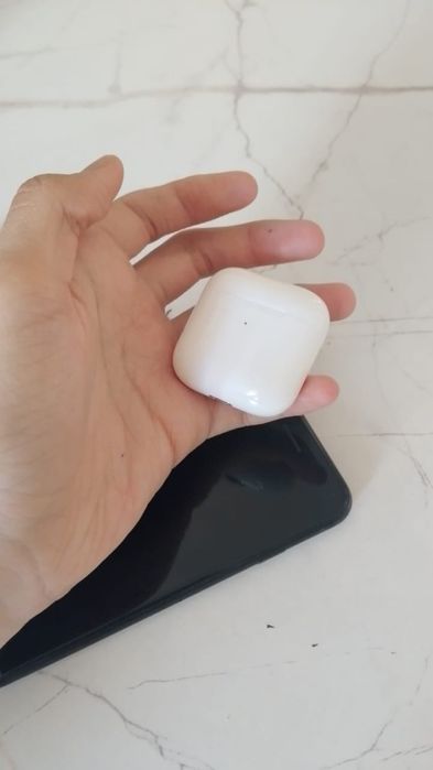 Iphone SE 2rd gen + airpods