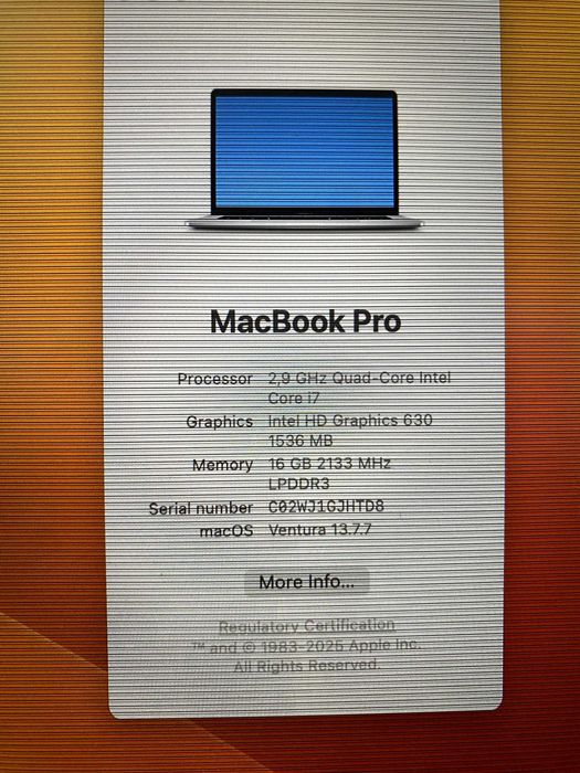 Лаптоп Маcbook Pro 2017 16 RAM i7 с екран 15,4