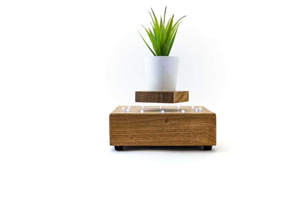 Подиумная левитационная платформа