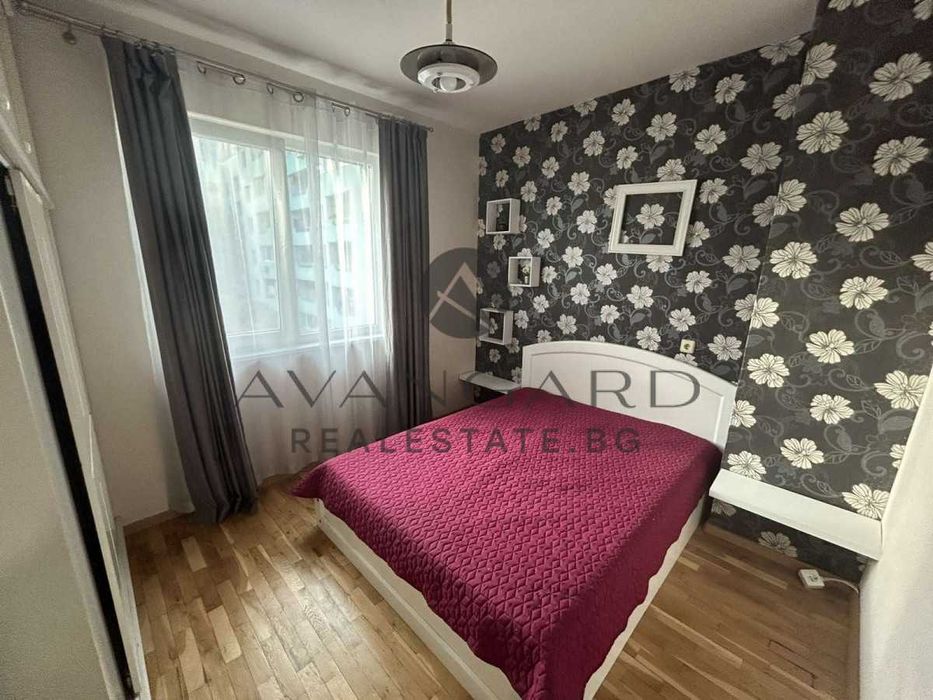 Продава се Тристаен апартамент в Пловдив, Христо Смирненски - 64 кв.м за 1961 €/кв.м - Снимка #3