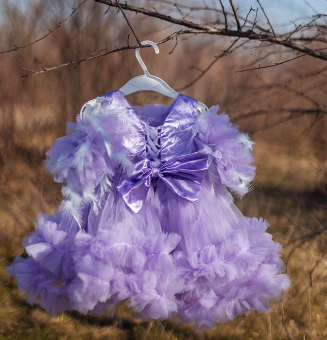 Две страхотни рокли за дете /80 размер/ под наем