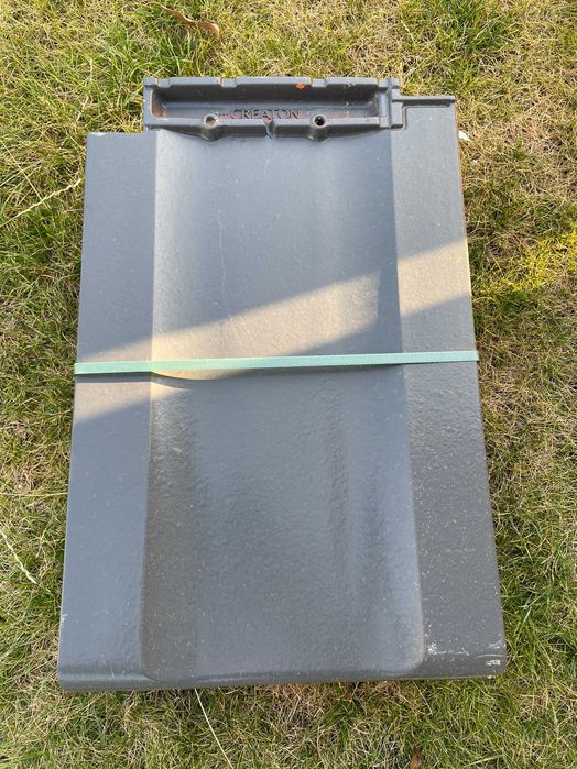 tigla ceramica de capat marca CREATON model NOMINA culoare ANTRACIT