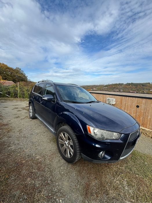 Mitsubishi Outlander 2010