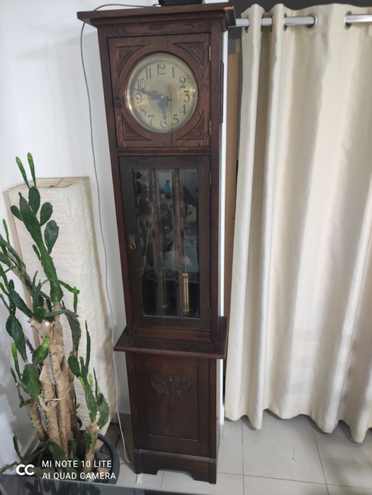 Ceas cu pendul antic