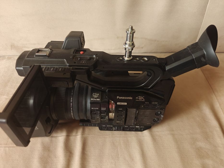 Panasonic AG UX 90 camera