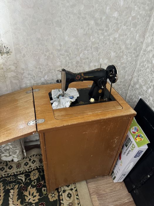 Швейная машинка. Тігін машина.