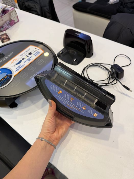 Прахосмукачка робот ETA Fido