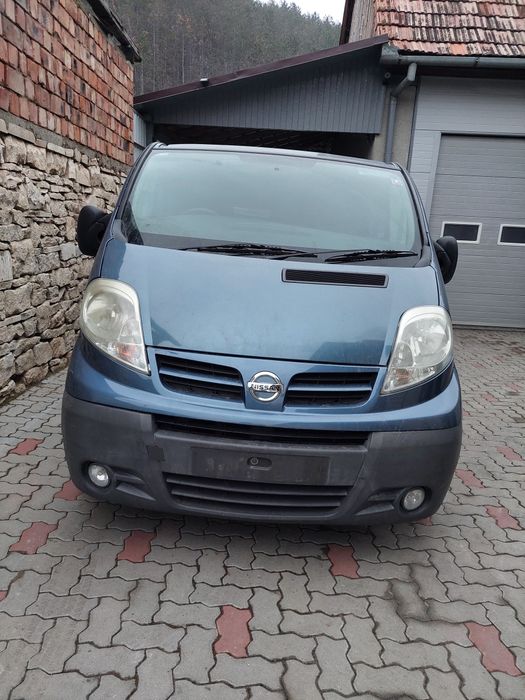 Dezmembrez Nissan Primastar Renault Trafic Opel Vivaro
