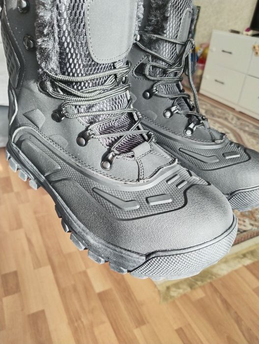 Зимние кроссовки новые