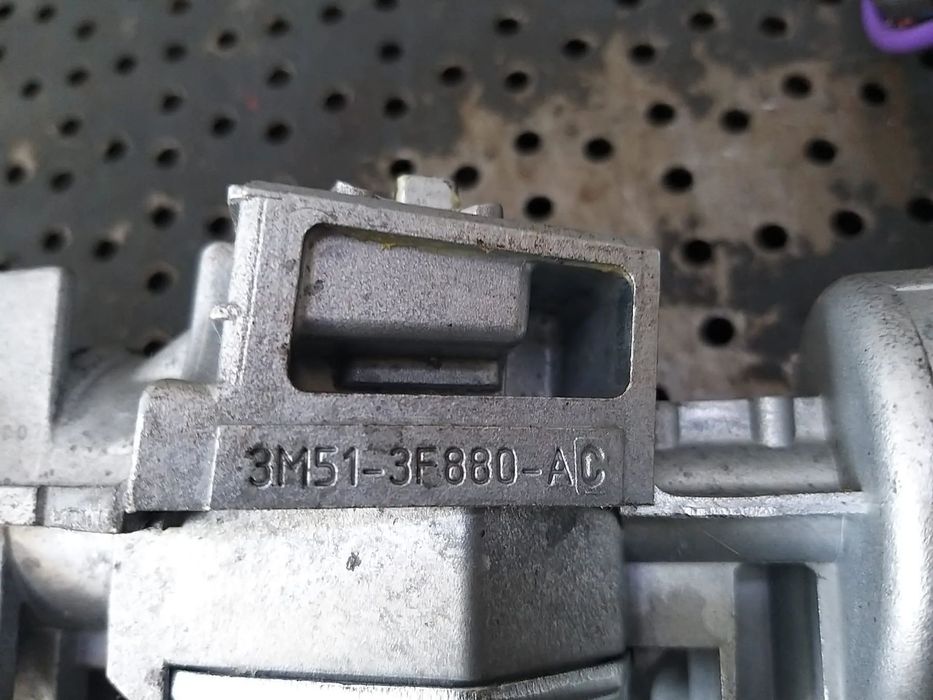 Contact auto cu cheie mazda 5 3m513f880ac